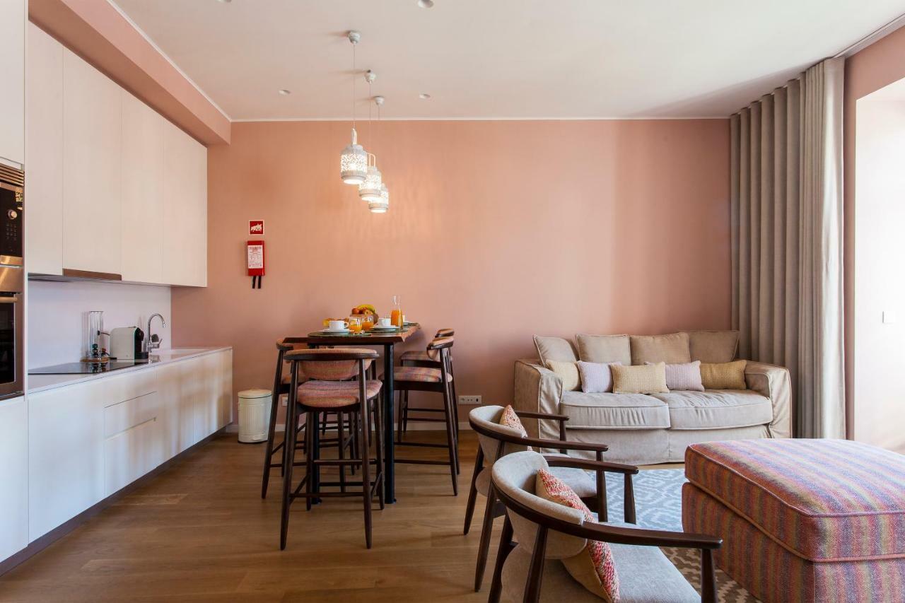 Joivy Sublime 2Br Apt On Restauradores Square Nearby Rossio Station Lisboa 外观 照片