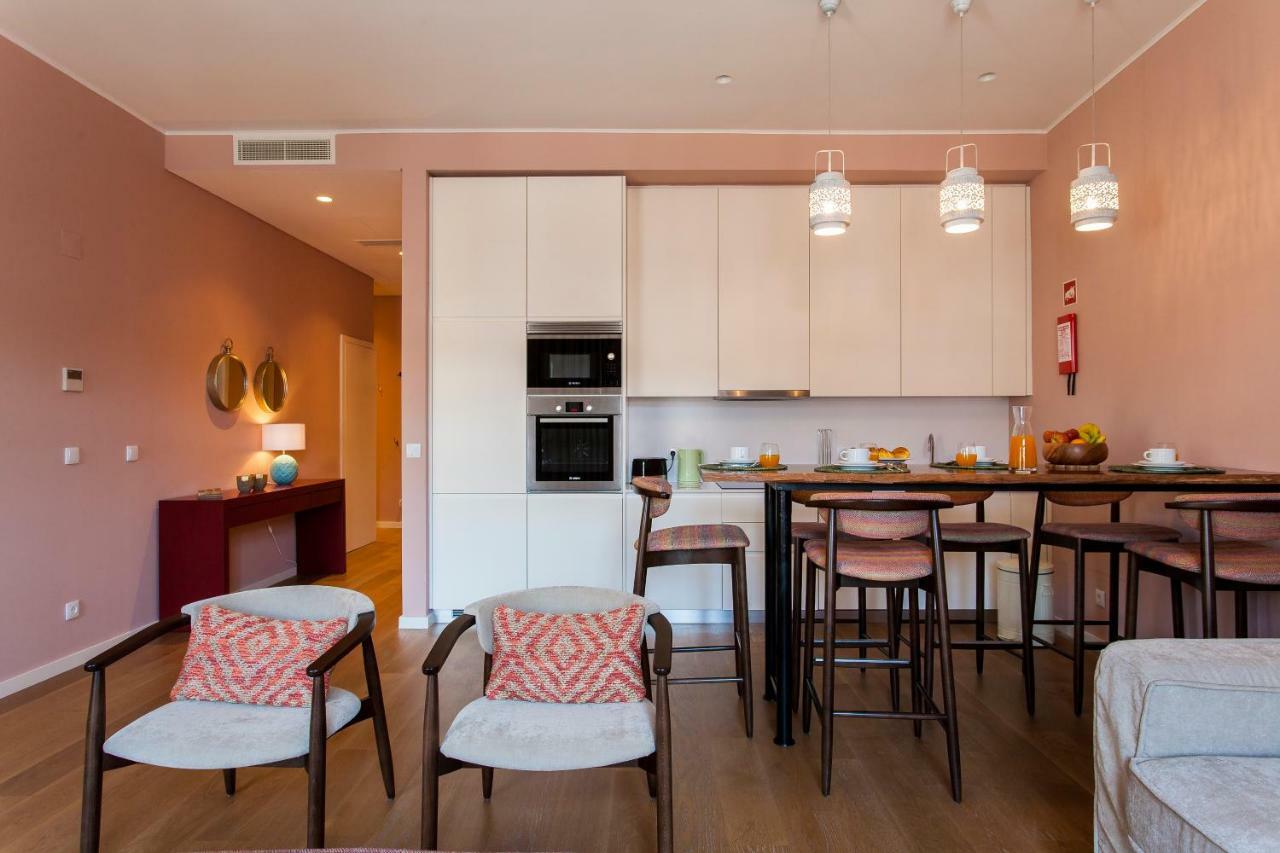 Joivy Sublime 2Br Apt On Restauradores Square Nearby Rossio Station Lisboa 外观 照片